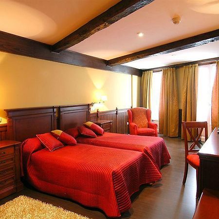 PR Santo Grial Hotel Santiago de Compostela Eksteriør billede