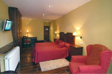 PR Santo Grial Hotel Santiago de Compostela Eksteriør billede